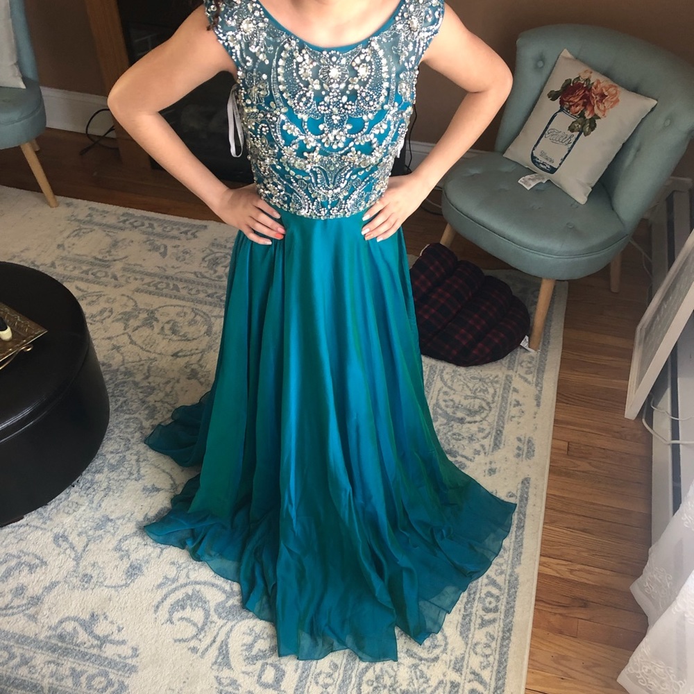 Sherri Hill prom dress